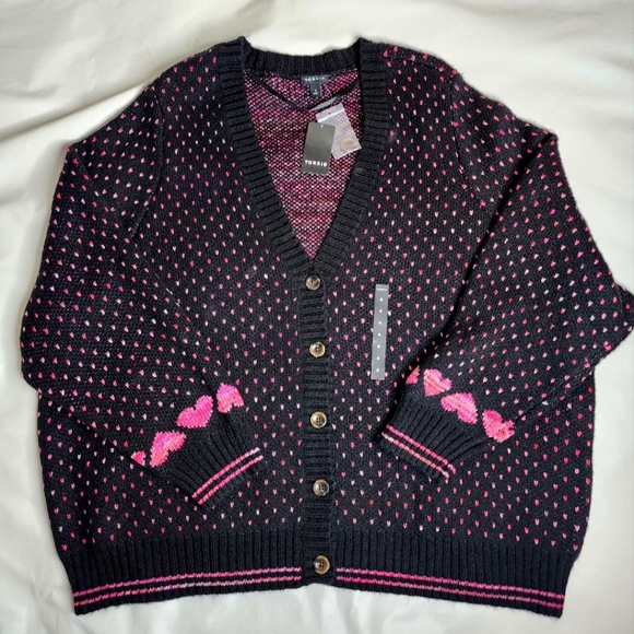 Torrid Cardigan Sweater Drop Shoulder V-Neck Black Pink Hearts Size 4X 26 NWT - Picture 1 of 15